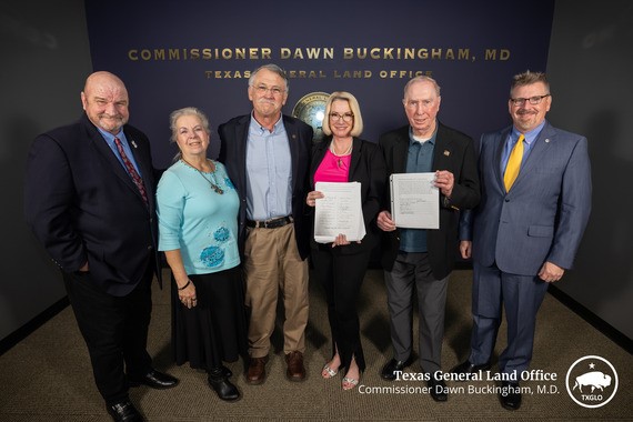 Land Commissioner Buckingham Receives Overwhelming Support from Veterans Cemetery Coalition of East Texas  for Future Texas State Veterans Cemetery